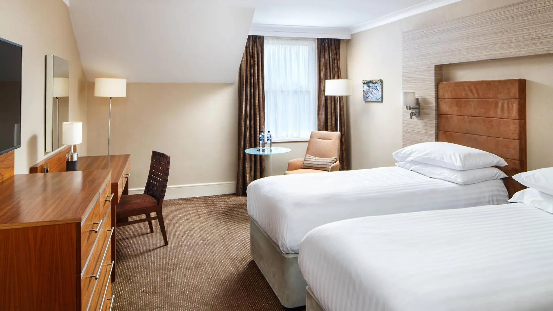 Delta Hotels By Marriott Cheltenham Chase